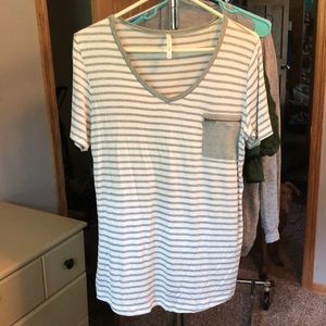 Gray stripe tee shirt